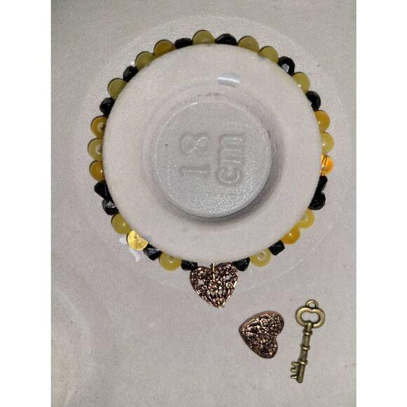 Gold Lock and key bracelet sets - Picture 9 of 11